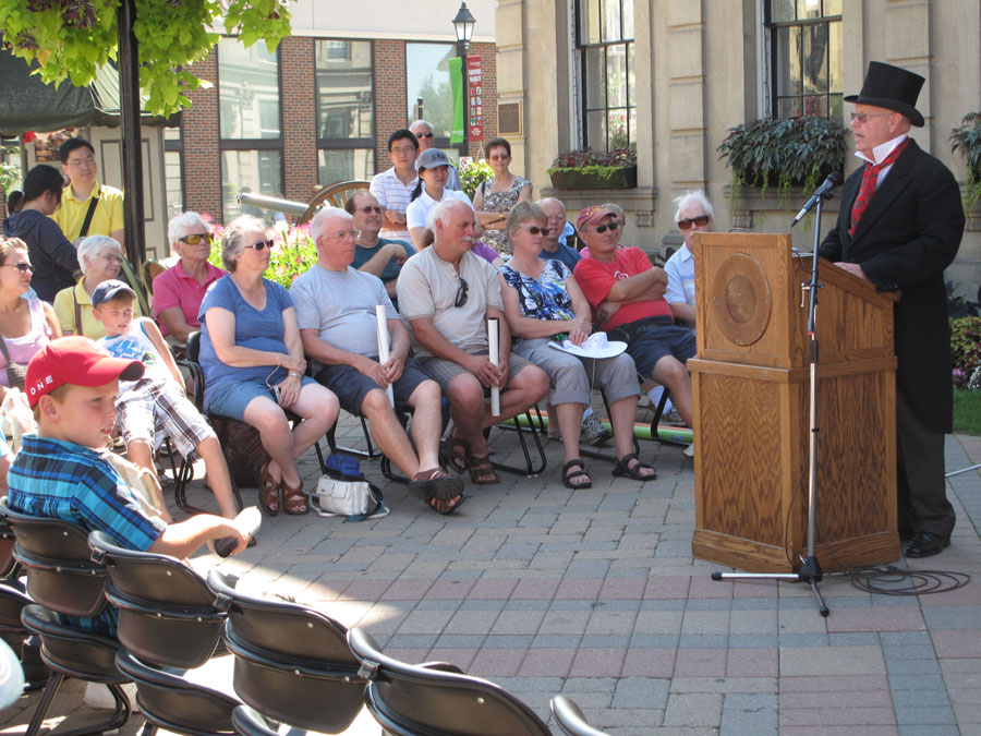 mayorcrowd